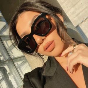 Diff black sunglasses